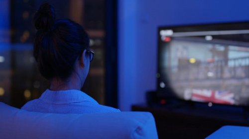 Televizoru söndürməsəniz nə baş verər? - Gizli risklər barədə xəbərdarlıq