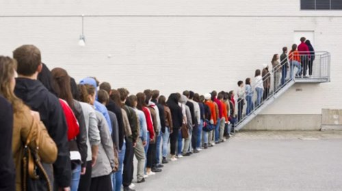 Növbə mədəniyyətini insanlara necə öyrətməli?