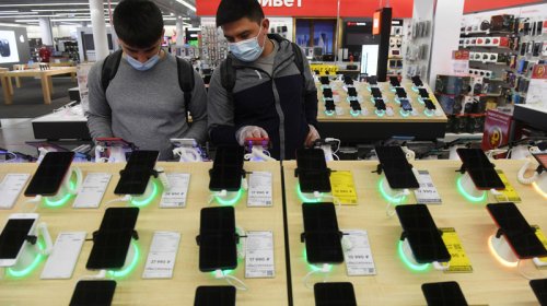 "Apple" 15 ildə ilk dəfə" Samsung"u geridə qoydu
