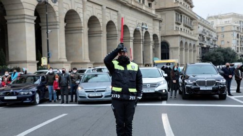 20 Yanvar şəhidlərinin xatirəsi bir dəqiqəlik sükutla yad olundu