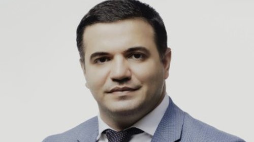 Kollegiyadan qovulan vəkil həbs edildi