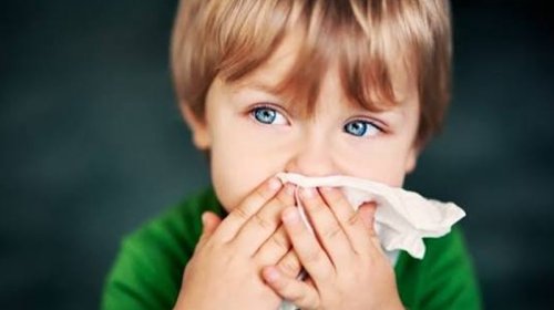 Uşaqlarda mütəmadi burun axmasına səbəb nədir?