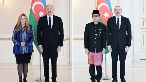 Prezident yeni səfirlərin etimadnaməsini qəbul etdi - FOTO