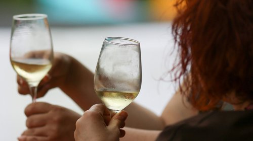 Alkoqolla yuxusuzluğa qarşı mübarizə yuxu strukturunu pozur