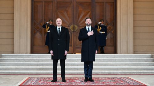 İlham Əliyevin sosial media səhifələrində ABŞ Vitse-prezidenti ilə görüşünə dair video paylaşıldı