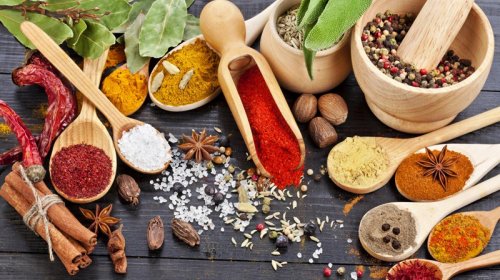 Qan şəkərini necə aşağı salmaq olar? - Pəhrizə əlavə edilməli ədviyyat