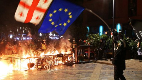 Papuaşvili: Avropa demokratiyanı tanklarla tətbiq etməyə hazırdır