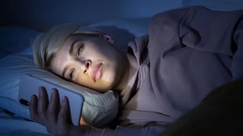 Yuxuda arıqlamağın sirri: Niyə saat 23:00-dan tez yatmaq vacibdir?