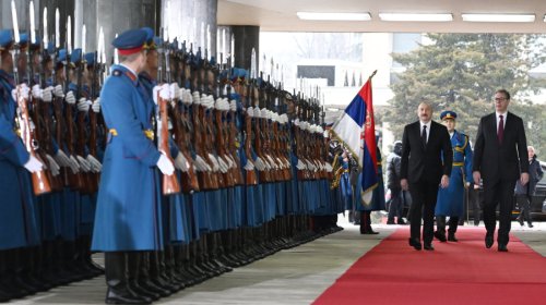 Prezident Belqradda Heydər Əliyevin abidəsini ziyarət etdi - YENİLƏNİB