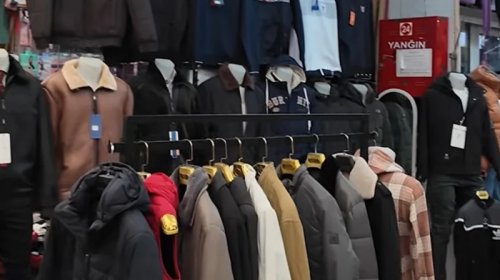 Onlayn ticarət yerli mağazaları sıradan çıxarır: Satıcılar çətin vəziyyətdə