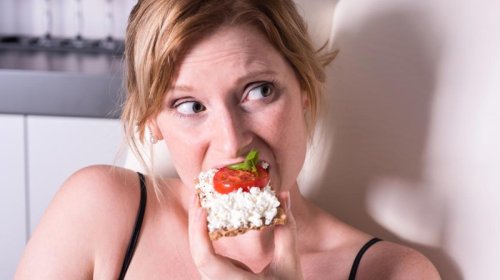 Niyə daim qəlyanaltıya meylliyik? - Diyetoloqlar 5 əsas səbəbi açıqladı