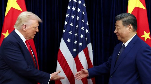 "Bloomberg": Trampın tarif qadağası danışıqlardan əvvəl Sinin əlini gücləndirir