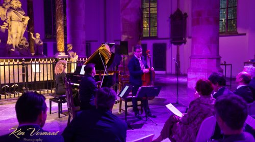 Haaqa şəhərinin baş kilsəsində Xocalı soyqırımı qurbanları yad edilib