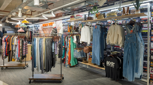 Bakıda bu "Mall" bağlanır