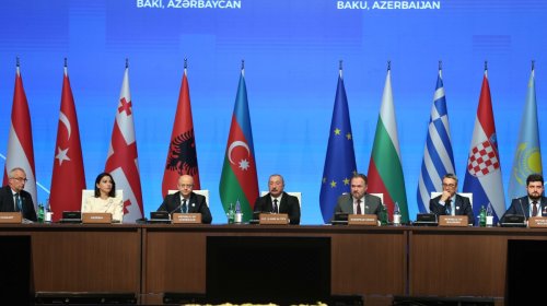 Aİ komissarı: "Azərbaycanla enerji tərəfdaşlığını gücləndirmək daha vacibdir"