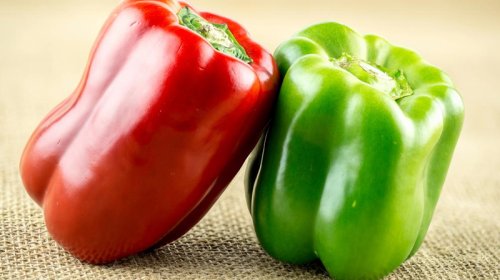 Qırmızı və ya yaşıl: Hansı bibər daha faydalıdır?