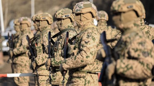 34 il dövlətə sədaqət, xalqa xidmət: Daxili Qoşunlar