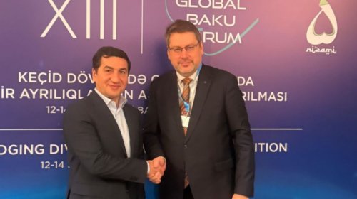 Hikmət Hacıyev Aİ-nin xüsusi nümayəndəsi ilə TRIPP-i müzakirə edib