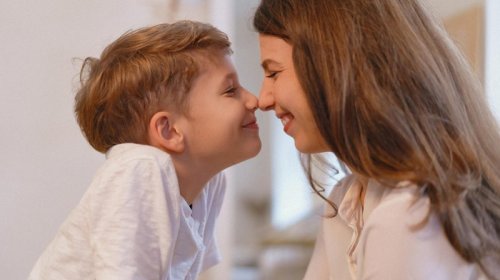 Bu aylarda doğulan qadınlar ən qayğıkeş analar olur