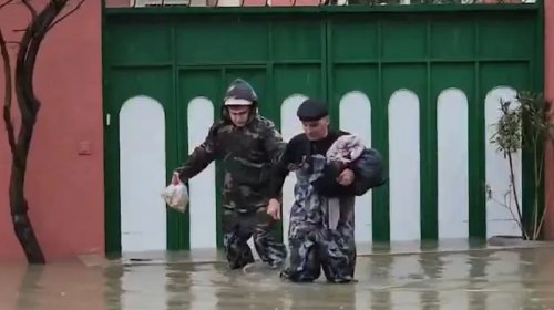Bakıda yağan rekord yağışların səbəbi müharibədir? - Alimdən sensasion açıqlama
