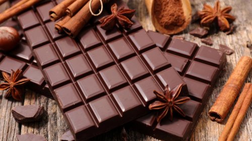Hər gün qara şokolad yemək orqanizmdə nəyi dəyişir? - Diyetoloq detalları açıqladı