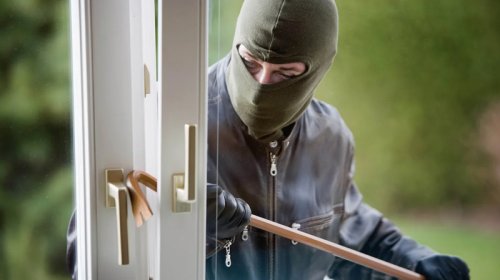 Bakıda marketlərdən oğurluqda şübhəli bilinən 5 nəfər saxlanıldı