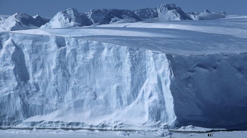 Antarktida altında sualtı aparat naməlum obyektlər aşkar etdi, sonra isə yoxa çıxdı