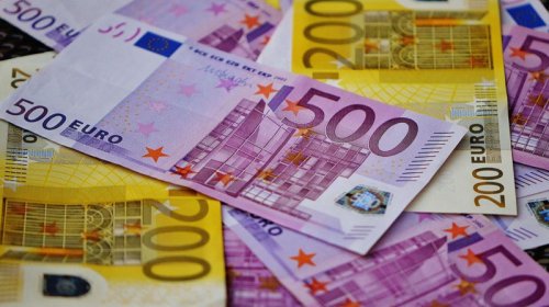 Aİ G7 ölkələrini Ukraynaya 45 milyard avro kreditin erkən verilməsinə çağırır