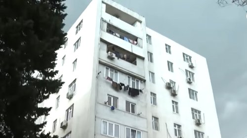 Bakıda məşhur aktyorun qardaşı qızı mənzilində ölü tapıldı - VİDEO