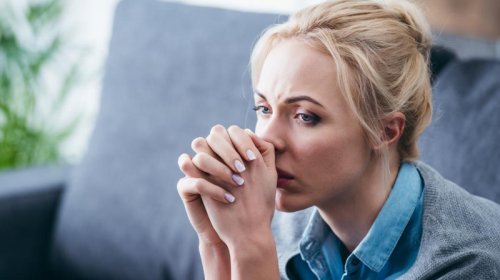 Hər şeyi nəzarətdə saxlamaq istəyi təsadüfi deyil - Psixoloqlar səbəbi açıqladı