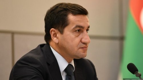 Hikmət Hacıyev Qriqoryanla panel müzakirədə iştirak edəcək