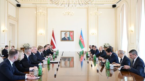 Prezidentlər mətbuata bəyanatlarla çıxış edirlər- YENİLƏNİB