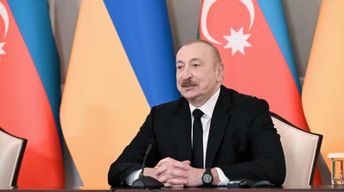 Prezident: Həm Azərbaycanda, həm də Ukraynada hərbi sənaye kompleksi inkişaf edir
