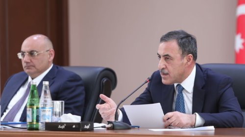 Tikinti sahəsində icazə prosedurları və keyfiyyət məsələləri müzakirə olunub