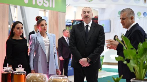 Prezident və birinci xanım "Caspian Agro Week" və "InterFood Azerbaijan" sərgiləri ilə tanış oldu
