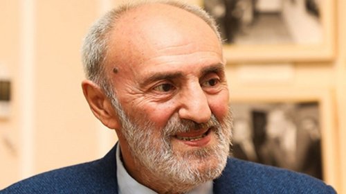 Akif İslamzadənin vəziyyəti ilə bağlı həkimindən açıqlama