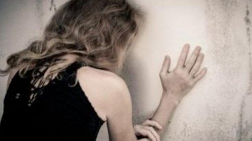 Bakıda qadın ərini tava ilə döydü: "Mənə böhtan atdı" &ndash;TƏFƏRRÜAT