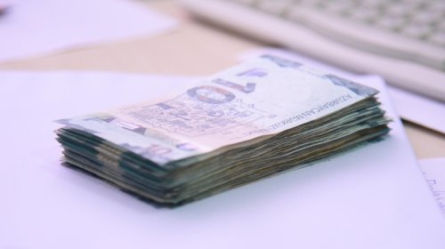 Azərbaycan bu şəxslərə hər ay 1000 manat mükafat veriləcək