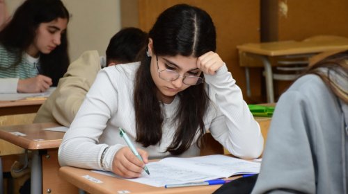 
19 apreldə keçirilən imtahanların nəticələri elan olunub, bir nəfər maksimal bal toplayıb