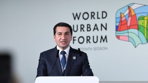 
Prezidentin köməkçisi: Bakıda tarixi irsi müasir urbanizasiya elementləri ilə birləşdirməyə çalışırıq