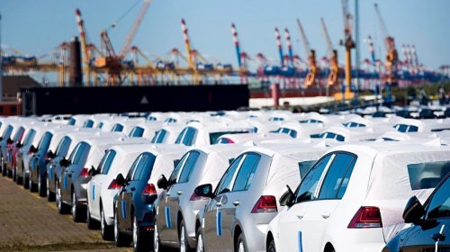 Azərbaycan Gürcüstandan avtomobil idxalını 49 % azaldıb