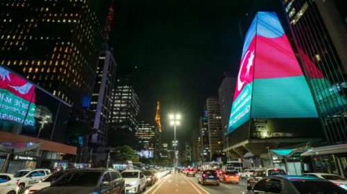 San-Pauluda Azərbaycan bayrağı göydələnlərdə proyeksiya edildi