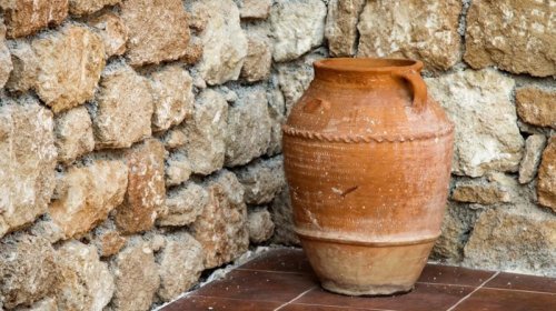 Çinin qədim məzarında 2300 illik pivə küpü tapıldı: İçmək olarmı?