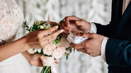Bəzi qızların evlilikdən gözləntiləri nə üçün çox yüksək olur?