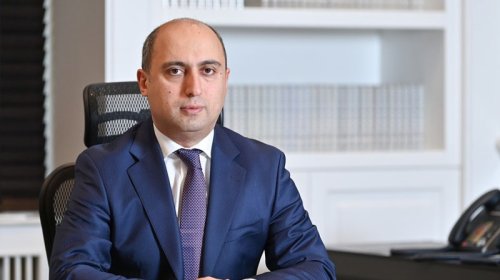 Bakıdakı tələbə sayı azaldılacaq - Emin Əmrullayev
