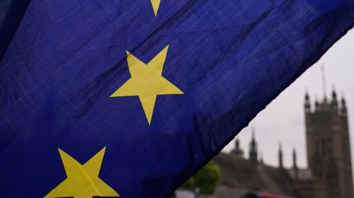 "Guardian": Britaniyada yeni seçici nəsli ölkənin yenidən Aİ-yə qayıtmasını istəyir