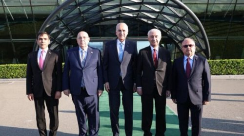 Numan Kurtulmuş Azərbaycana gəldi