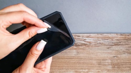 Gizlilik yönümlü ekran qoruyucuları necə işləyir?