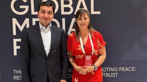 Hikmət Hacıyev "TikTok" və "LinkedIn" nümayəndələri ilə rəqəmsal təhlükəsizliyi müzakirə etdi
