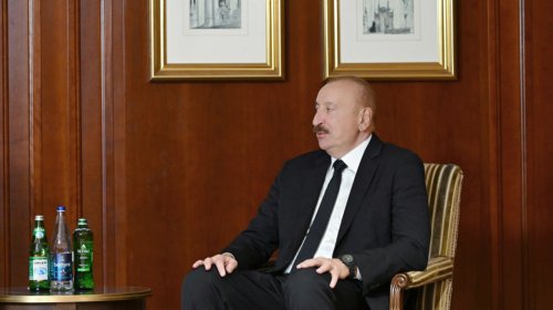 İlham Əliyev Berlində mühüm görüşdə - FOTOLAR